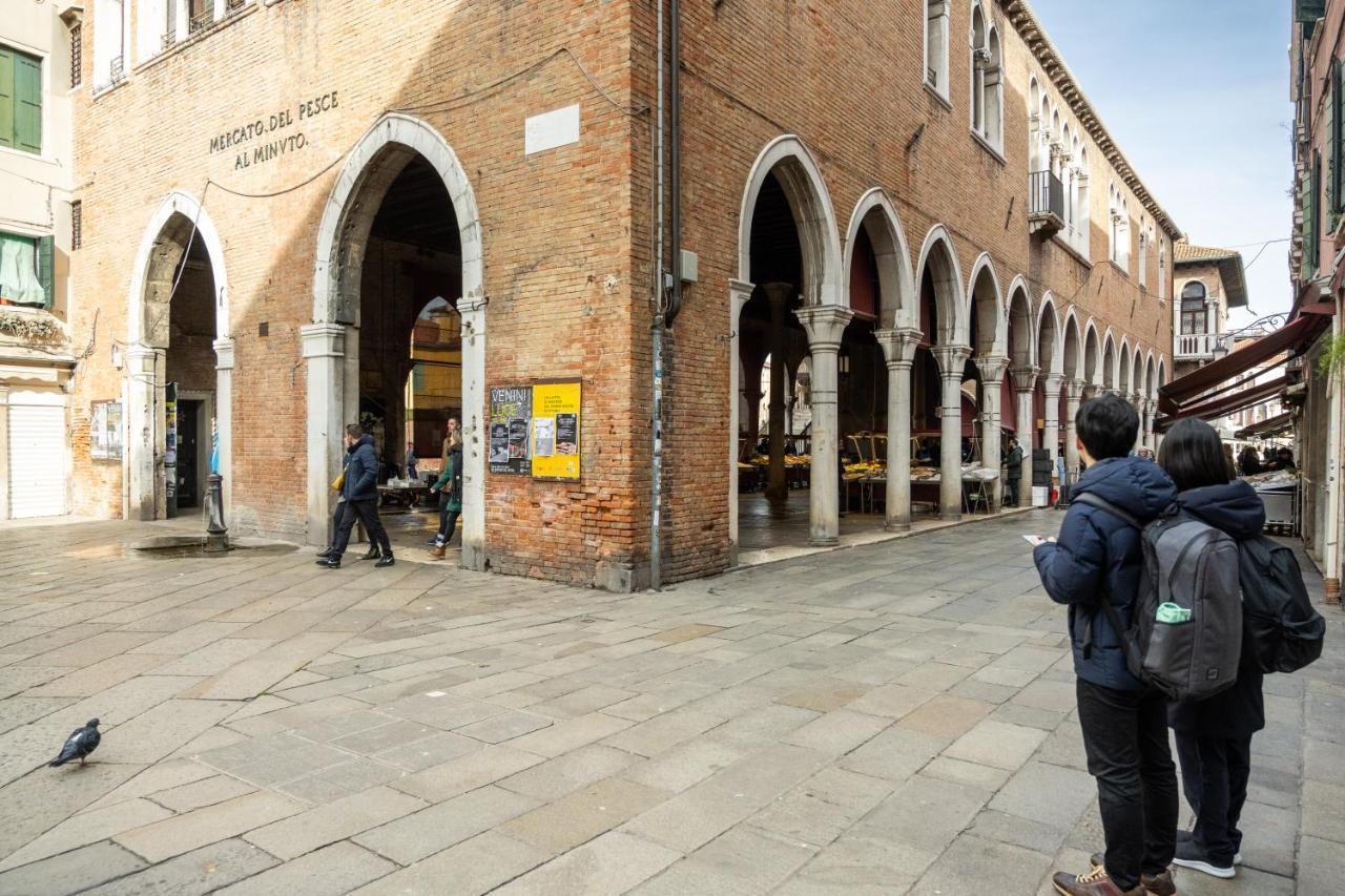 Ca' Del Mercato Venedig Exteriör bild